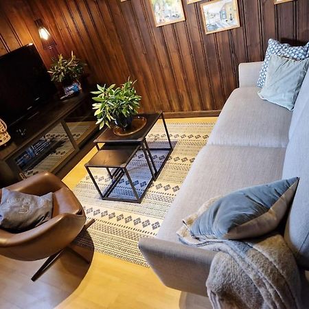 Cosy Ground Floor Apartment With Three Bedrooms ベルゲン エクステリア 写真