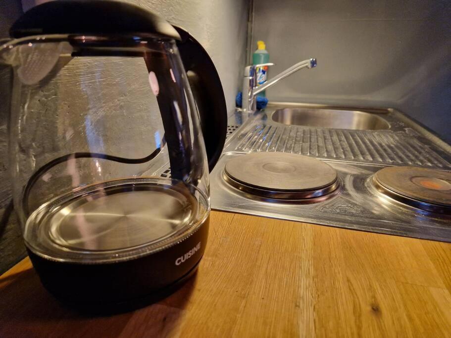Cosy Ground Floor Apartment With Three Bedrooms ベルゲン エクステリア 写真